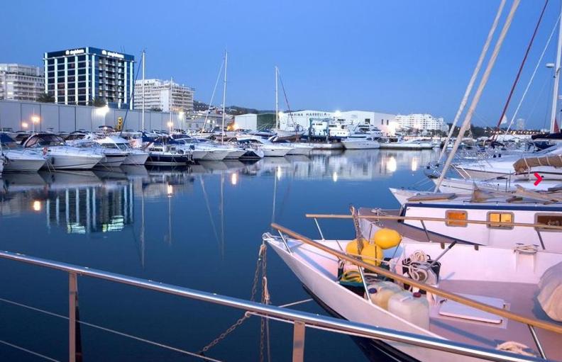 Cozy 2-Bed 2-Bathroom Apartment In Marbella Town Centre Екстериор снимка