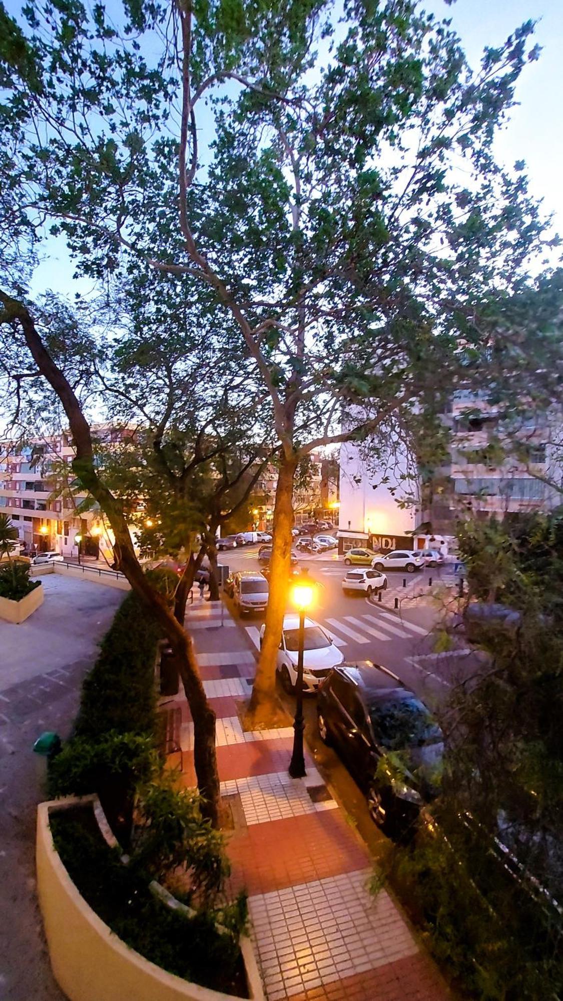 Cozy 2-Bed 2-Bathroom Apartment In Marbella Town Centre Екстериор снимка